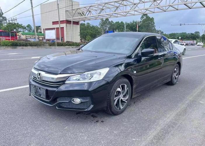 本田雅阁2017款二手车多少钱 雅阁17年二手多少钱